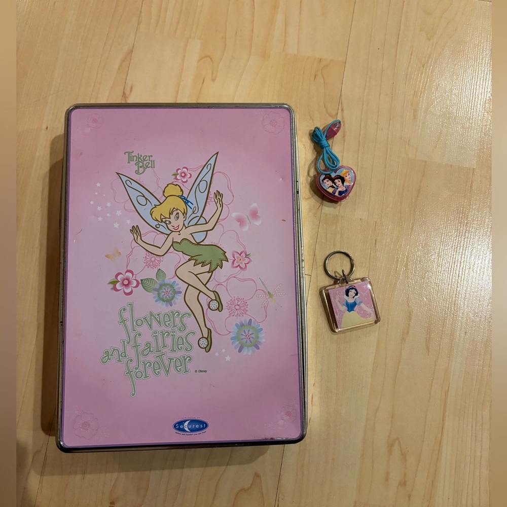 VTG.Tinker Bell Pink Tin Box w 1 Princess Keychain & 1 neck Princess necklace